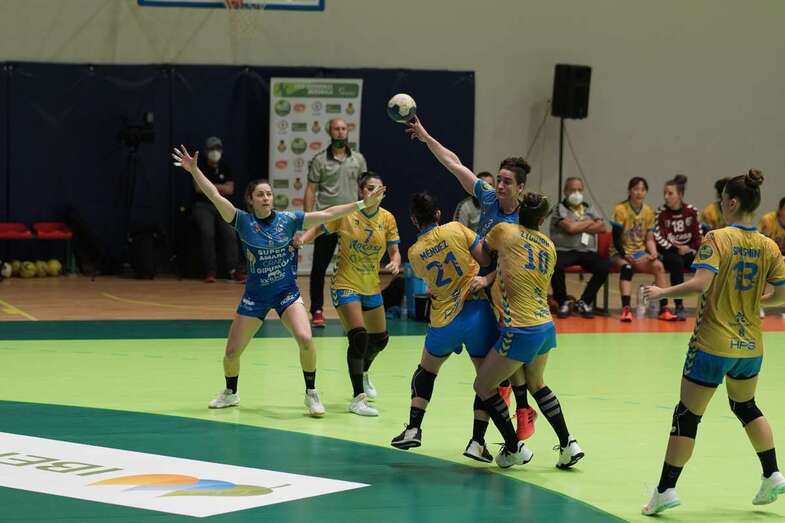 Imagen del partido entre el Rocasa Gran Canaria y el Super Amara Bera Bera / TA